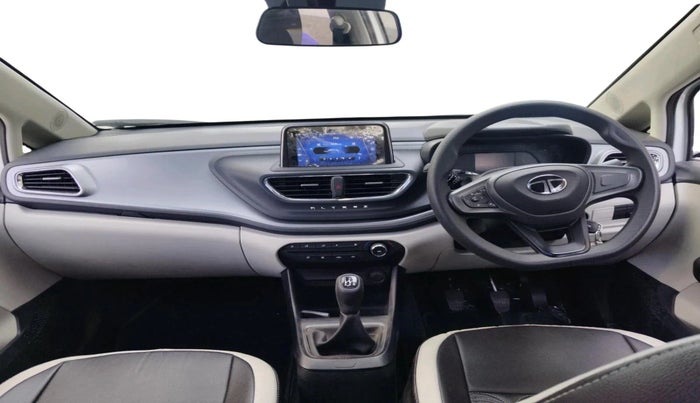 2024 Tata ALTROZ XM PLUS SUNROOF CNG, CNG, Manual, 11,171 km, interior