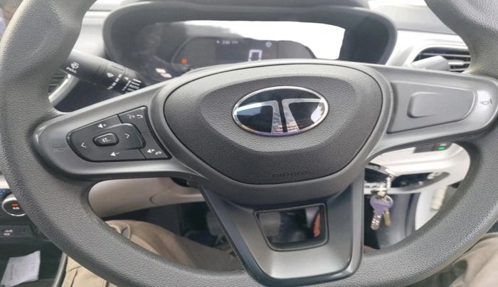 2024 Tata ALTROZ XM PLUS SUNROOF CNG, CNG, Manual, 11,171 km, interior