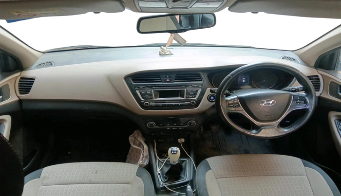 2015 Hyundai Elite i20 ASTA 1.2, Petrol, Manual, 1,09,445 km, interior