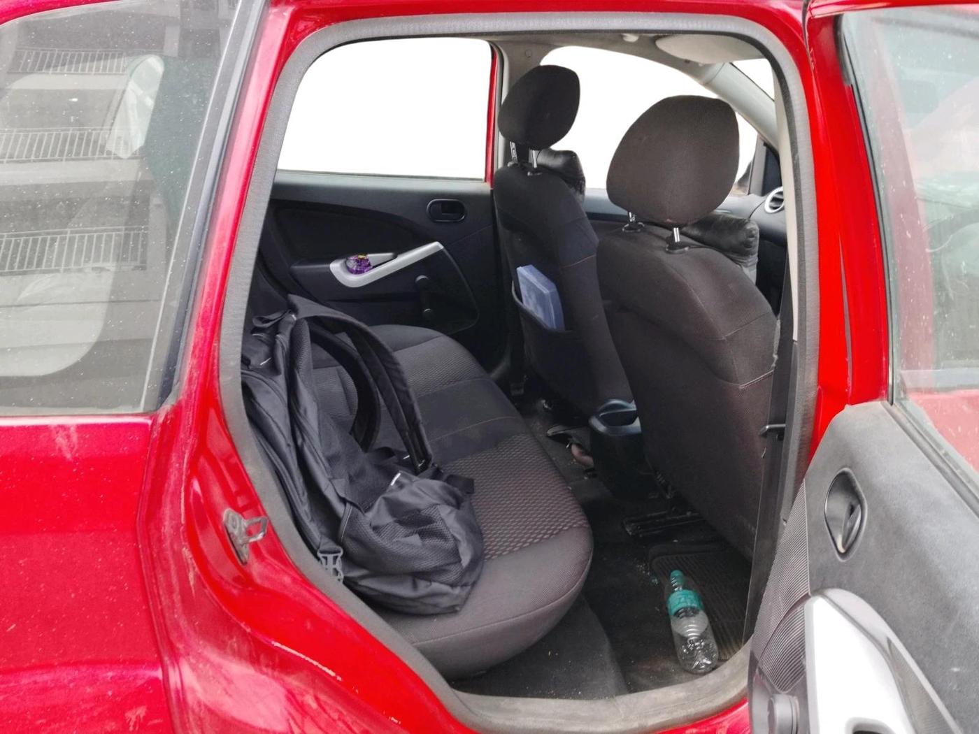 2011 Ford Figo TITANIUM 1.2 PETROL, Petrol, Manual, 86,033 km, interior