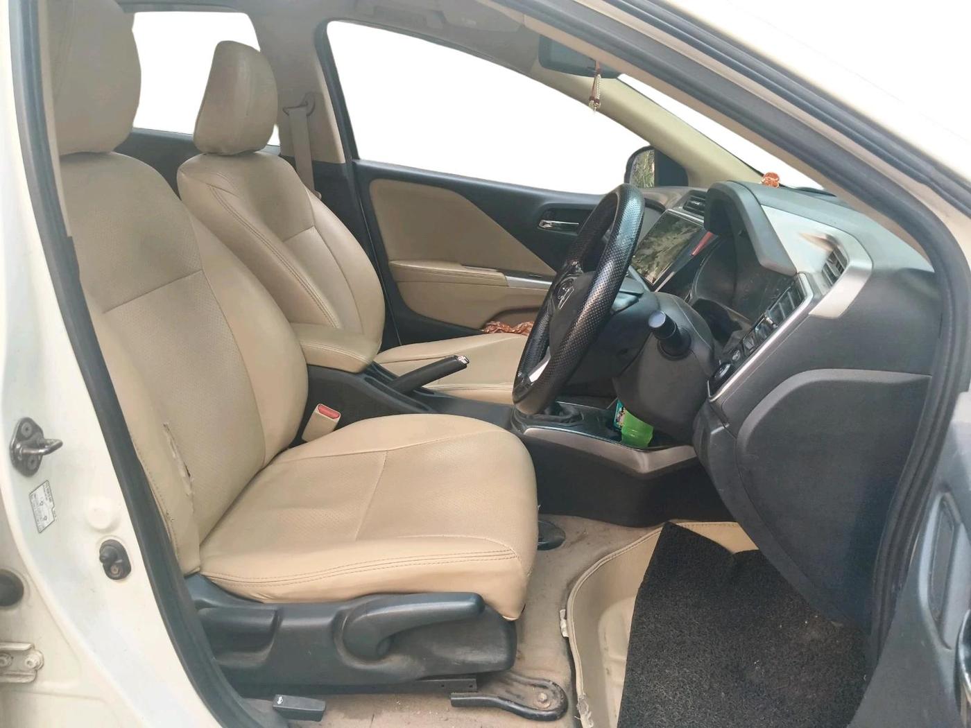 2015 Honda City 1.5L I-DTEC VX, Diesel, Manual, 1,12,437 km, interior