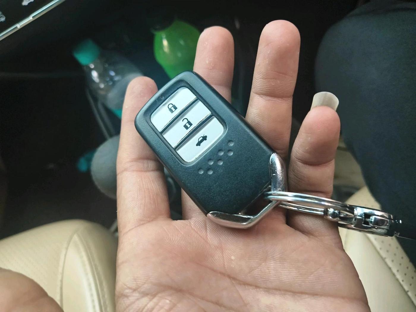 2015 Honda City 1.5L I-DTEC VX, Diesel, Manual, 1,12,437 km, interior