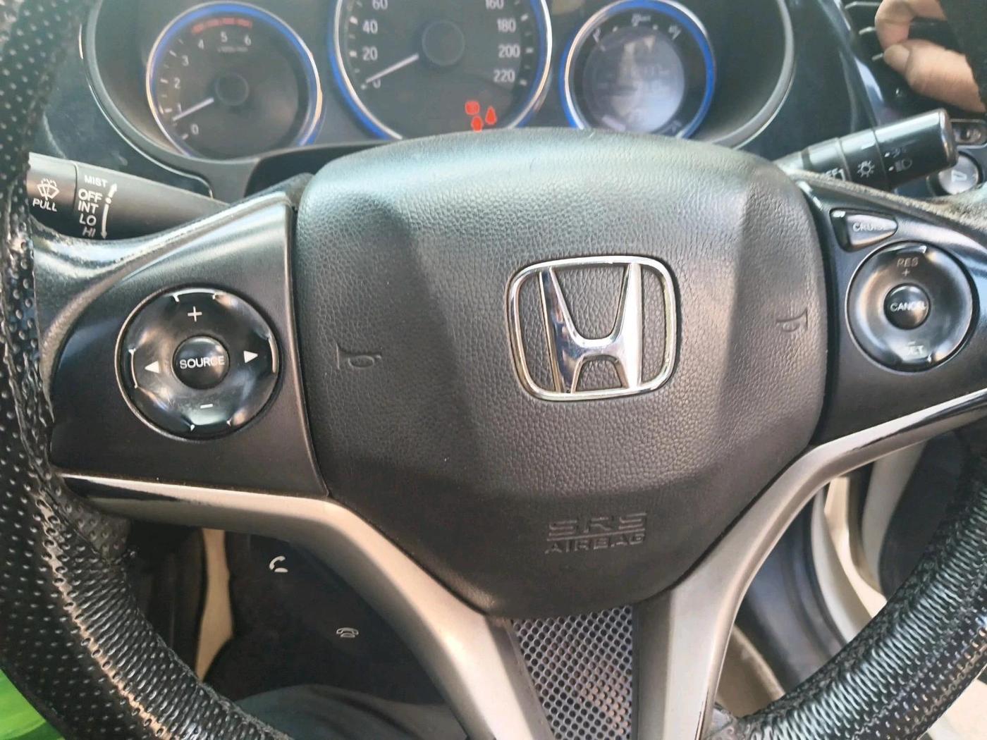 2015 Honda City 1.5L I-DTEC VX, Diesel, Manual, 1,12,437 km, interior