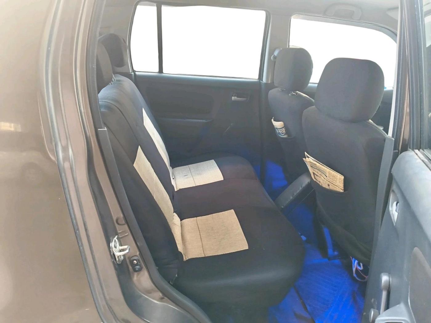 2011 Maruti Wagon R 1.0 LXI, Petrol, Manual, 60,464 km, interior