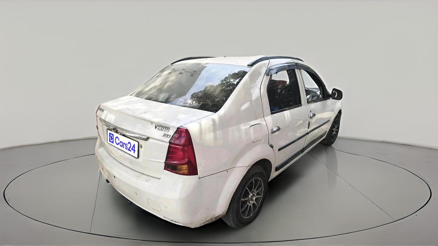 2013 Mahindra Verito 1.5 D4, Diesel, Manual, 1,02,366 km, exterior