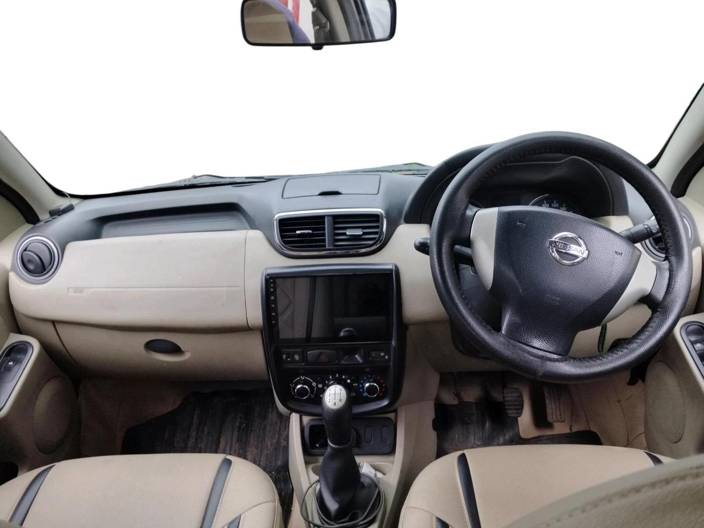 2014 Nissan Terrano XL D PLUS, Diesel, Manual, 75,475 km, interior