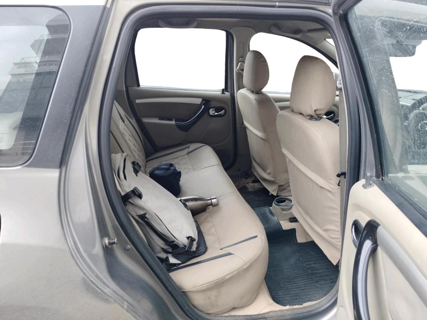 2014 Nissan Terrano XL D PLUS, Diesel, Manual, 75,475 km, interior