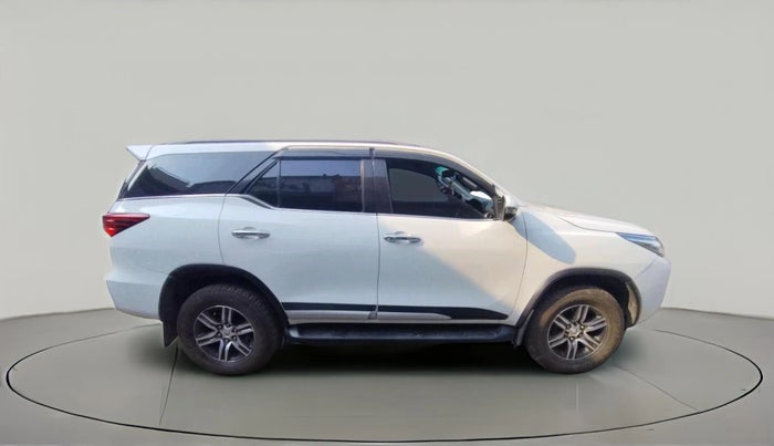 2017 Toyota Fortuner 2.8 4X2 AT, Diesel, Automatic, 1,30,245 km, exterior