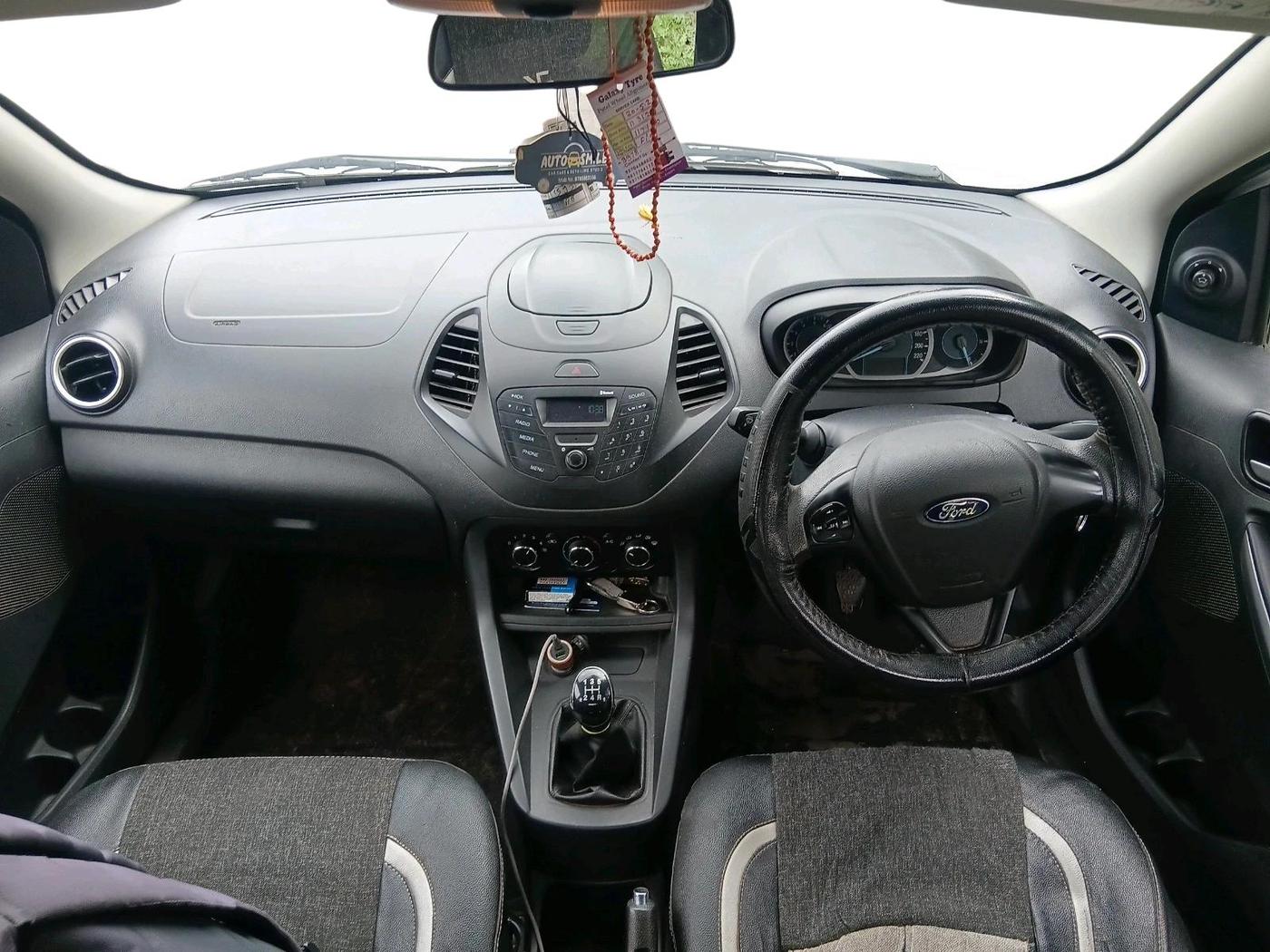 2017 Ford New Figo TREND 1.5L DIESEL, Diesel, Manual, 1,14,653 km, interior