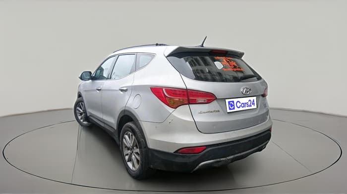 2015 Hyundai Santa Fe 2 WD AT, Diesel, Automatic, 1,77,638 km, exterior