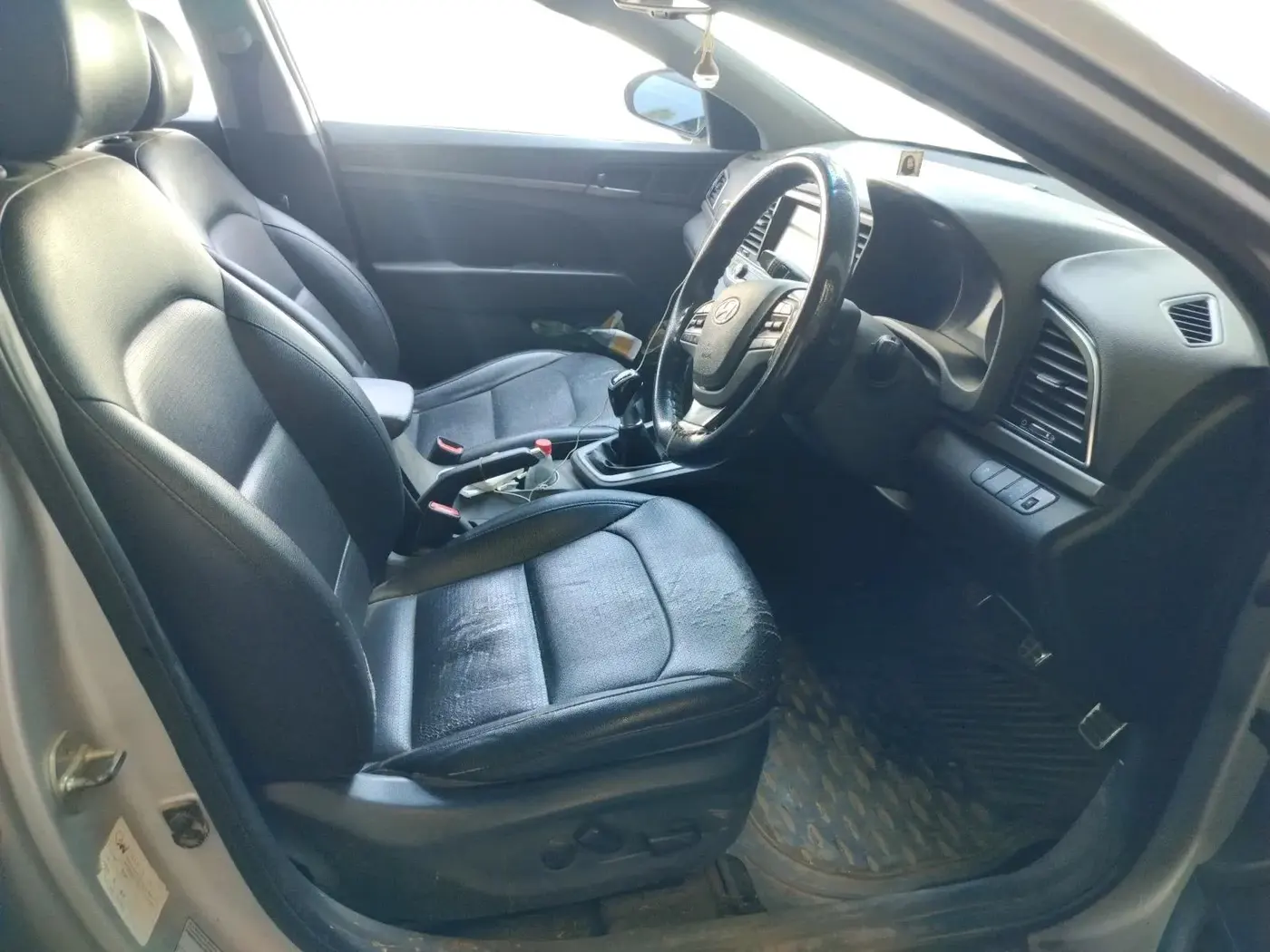 2018 Hyundai New Elantra 1.6 SX (O) MT DIESEL, Diesel, Manual, 1,62,091 km, interior