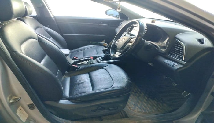 2018 Hyundai New Elantra 1.6 SX (O) MT DIESEL, Diesel, Manual, 1,62,091 km, interior