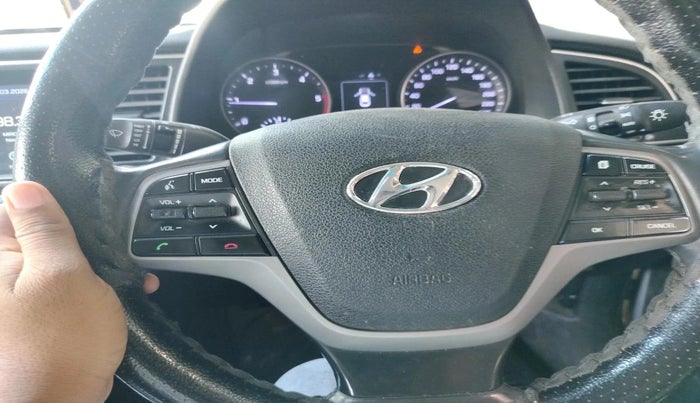 2018 Hyundai New Elantra 1.6 SX (O) MT DIESEL, Diesel, Manual, 1,62,091 km, interior