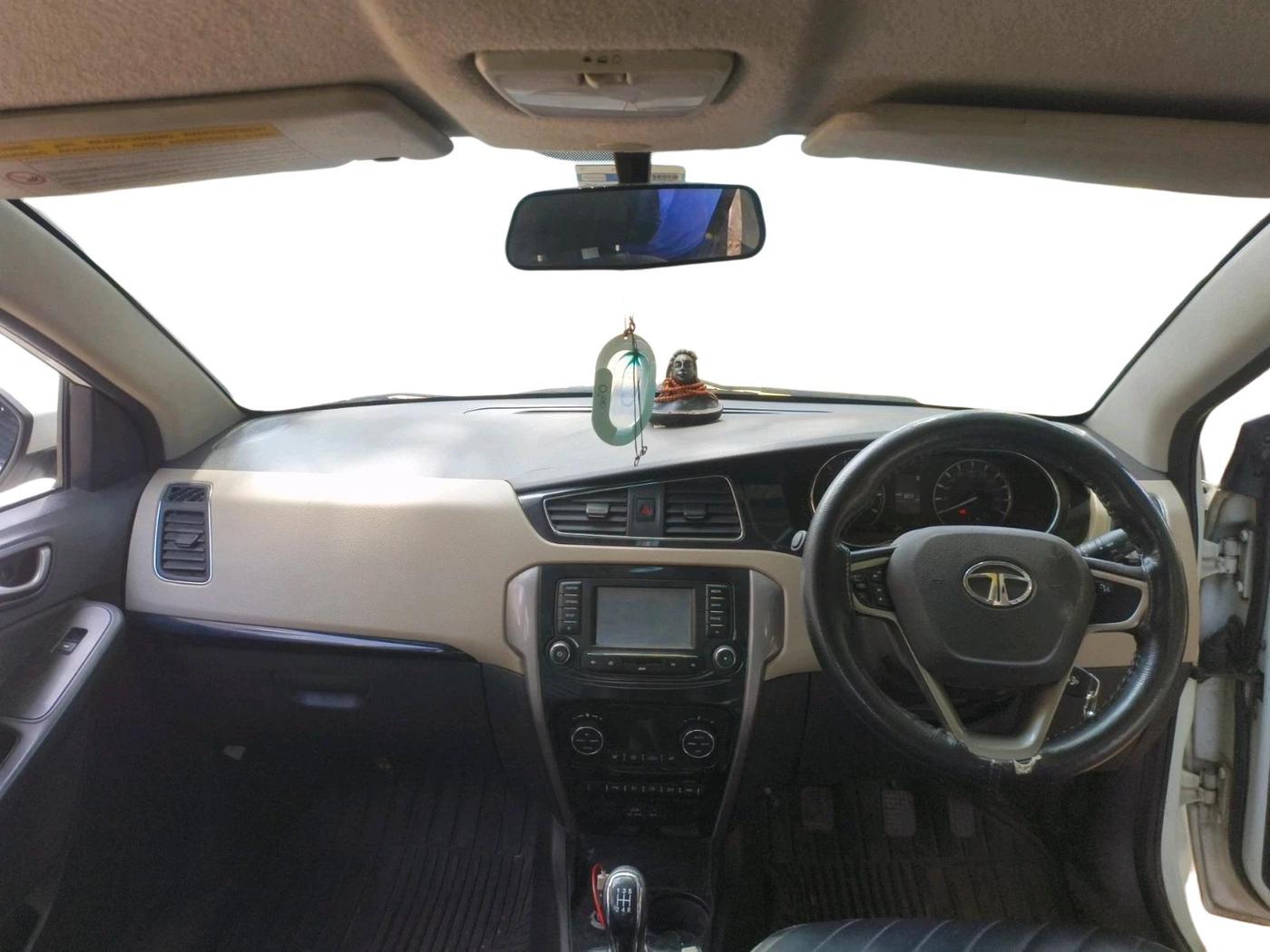2014 Tata Zest XM PETROL, Petrol, Manual, 80,311 km, interior