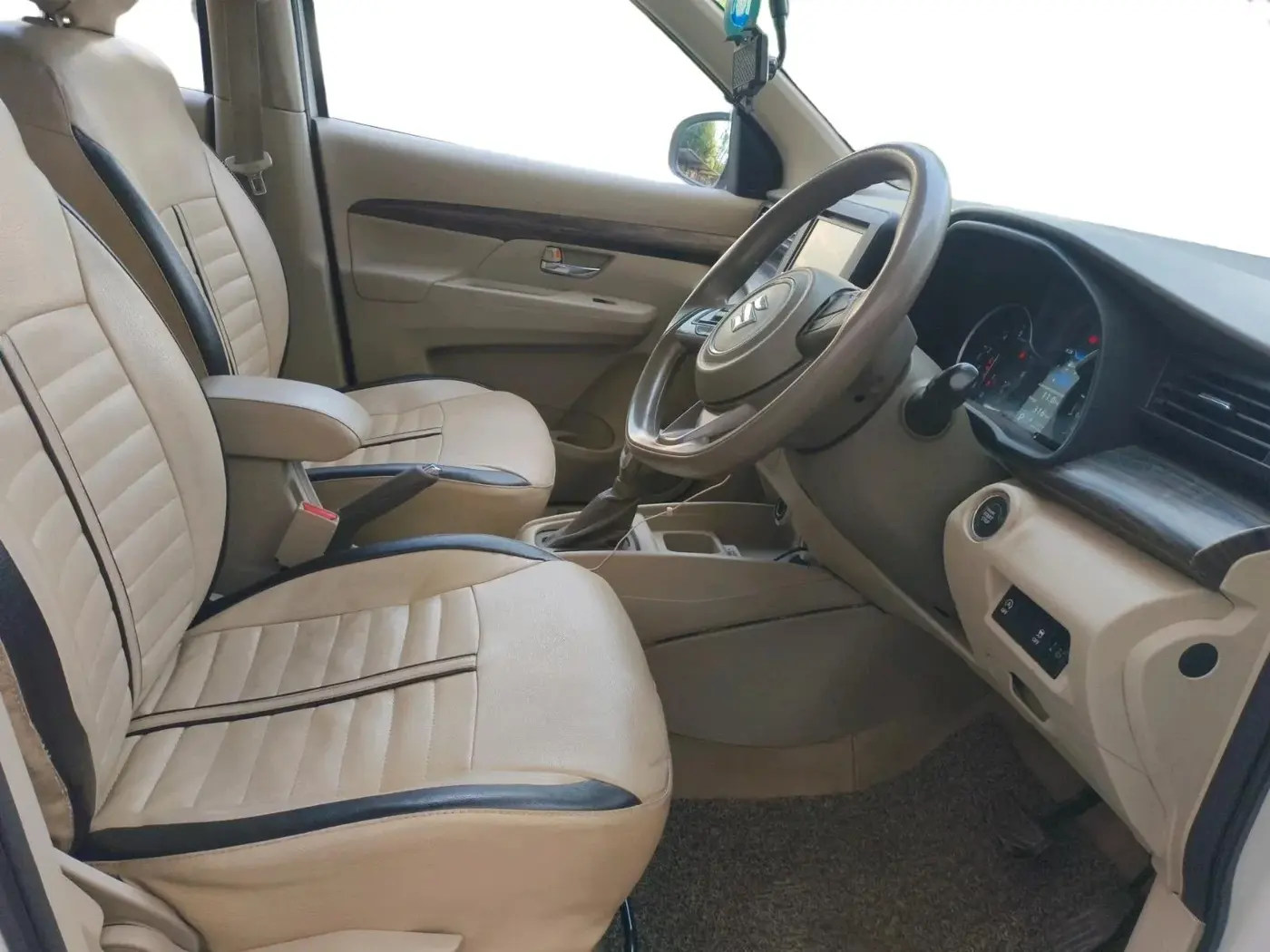 2021 Maruti Ertiga ZXI AT SHVS, Petrol, Automatic, 90,617 km, interior