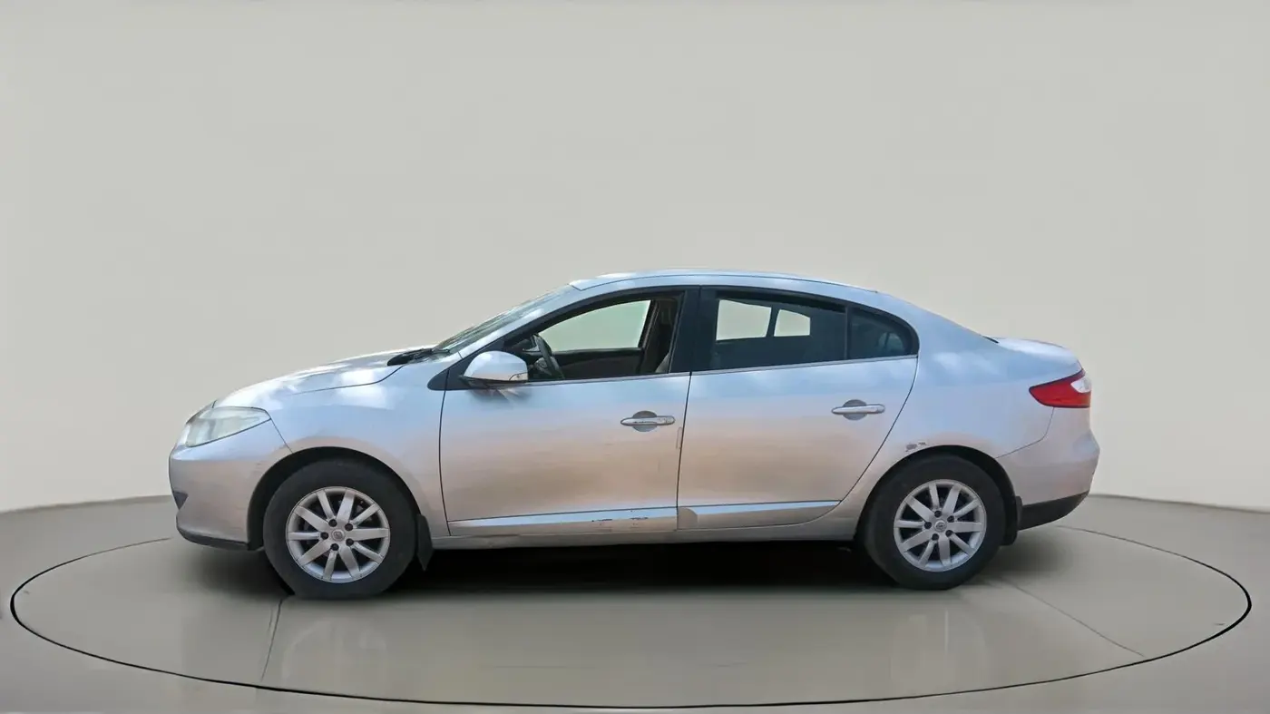 2012 Renault Fluence 1.5 E2, Diesel, Manual, 1,40,256 km, exterior