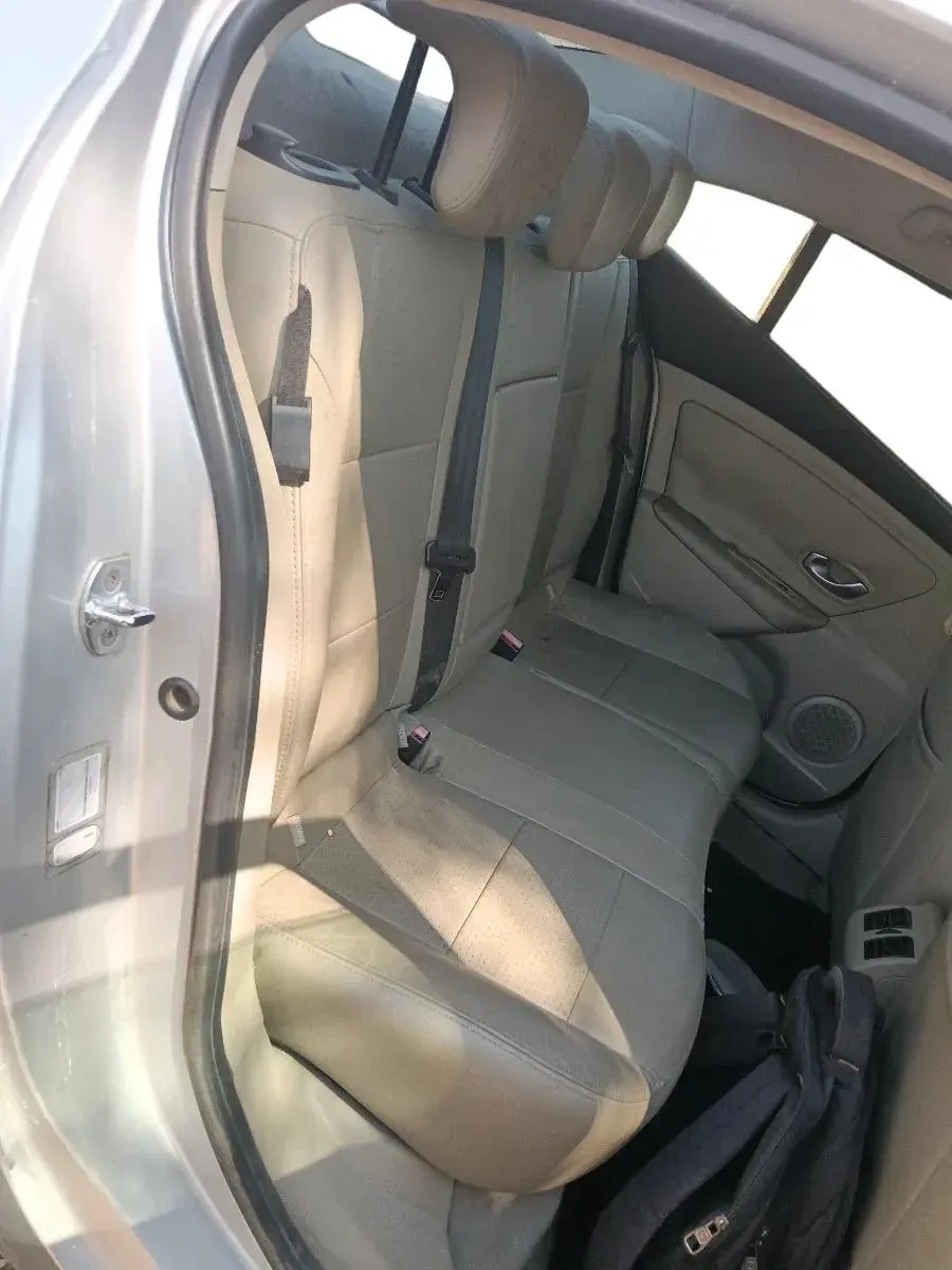 2012 Renault Fluence 1.5 E2, Diesel, Manual, 1,40,256 km, interior