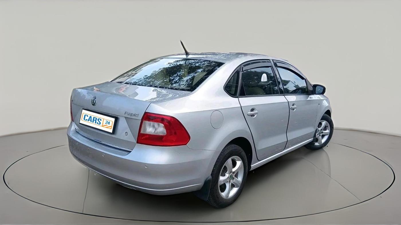2012 Skoda Rapid AMBITION 1.6 MPI MT, Petrol, Manual, 90,240 km, exterior