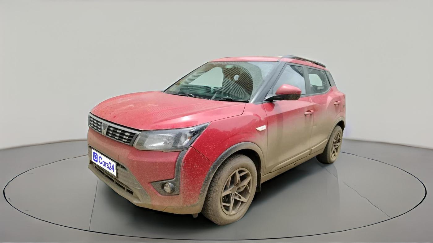 2020 Mahindra XUV300 W6 1.2 PETROL, Petrol, Manual, 40,579 km, exterior