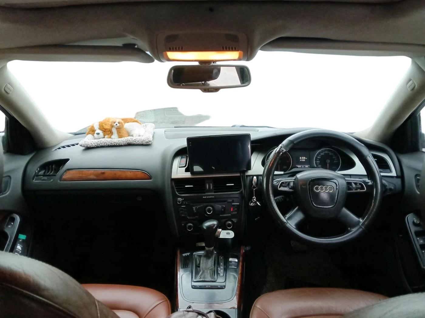2011 Audi A4 2.0 TDI S LINE, Diesel, Automatic, 1,15,618 km, interior