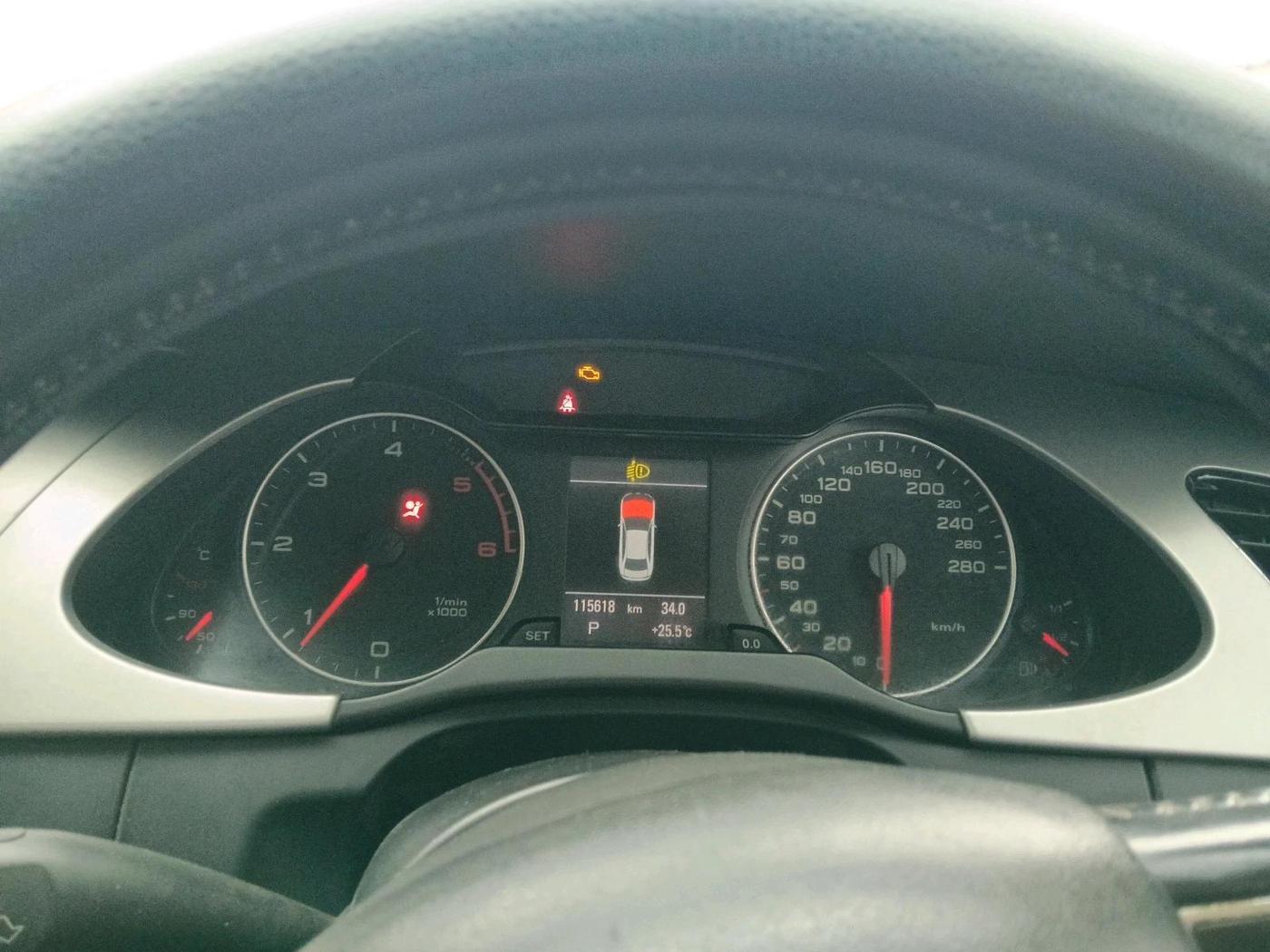 2011 Audi A4 2.0 TDI S LINE, Diesel, Automatic, 1,15,618 km, interior