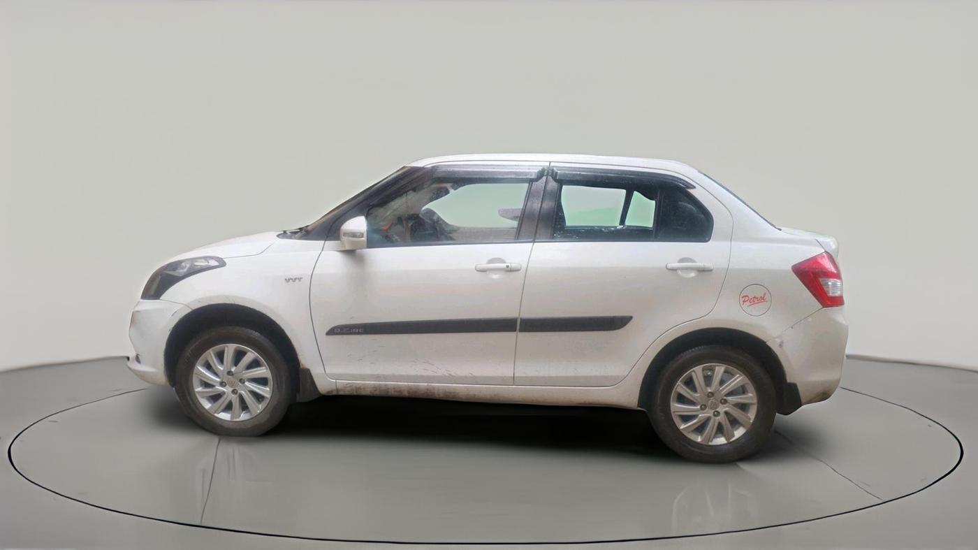 2016 Maruti Swift Dzire ZXI, CNG, Manual, 1,01,874 km, exterior
