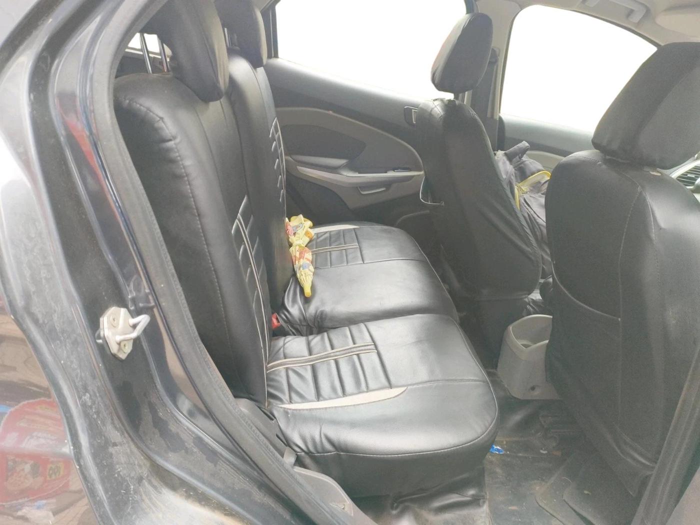 2014 Ford Ecosport TITANIUM 1.5L DIESEL, Diesel, Manual, 1,04,286 km, interior