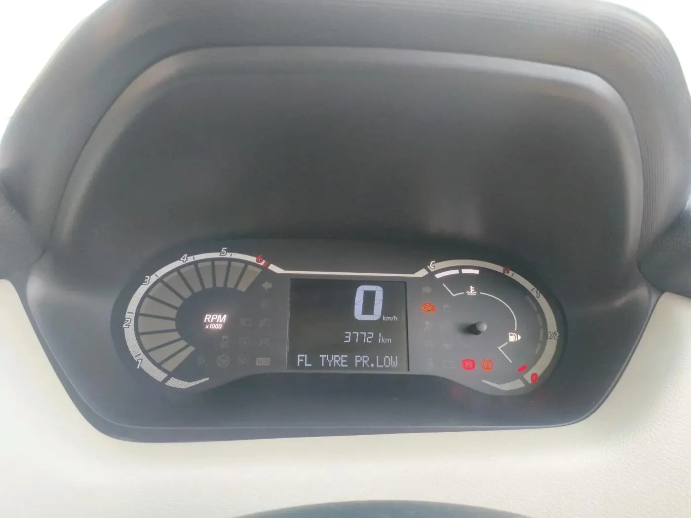 2023 Nissan MAGNITE XE, Petrol, Manual, 4,70,000 km, interior