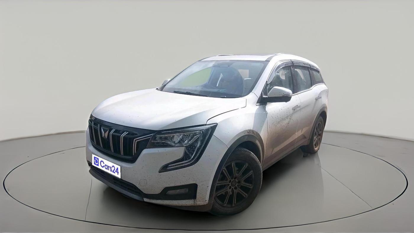 2024 Mahindra XUV700 AX 7 LUXURY D AT 7 STR, Diesel, Automatic, 13,319 km, exterior
