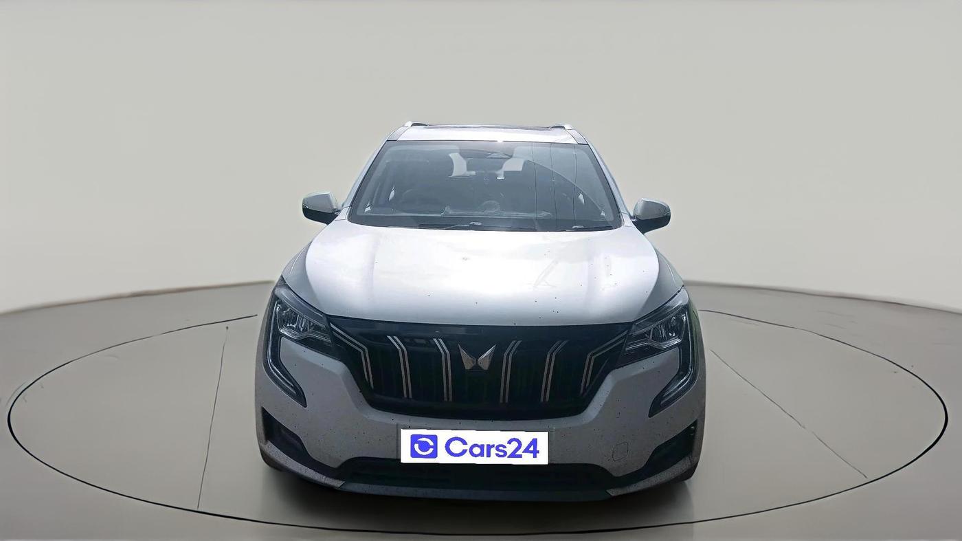 2024 Mahindra XUV700 AX 7 LUXURY D AT 7 STR, Diesel, Automatic, 13,319 km, exterior