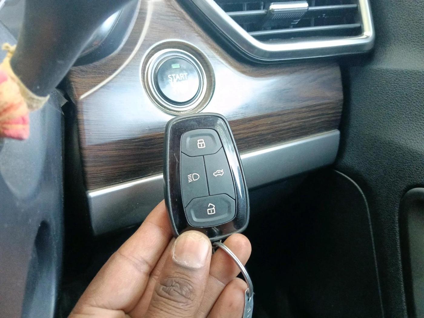 2021 Tata Harrier XZ PLUS 2.0L, Diesel, Manual, 1,53,476 km, interior