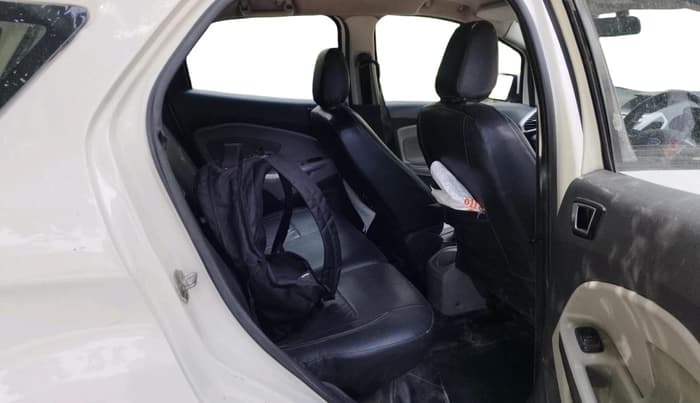 2015 Ford Ecosport TITANIUM 1.5L DIESEL, Diesel, Manual, 1,46,459 km, interior
