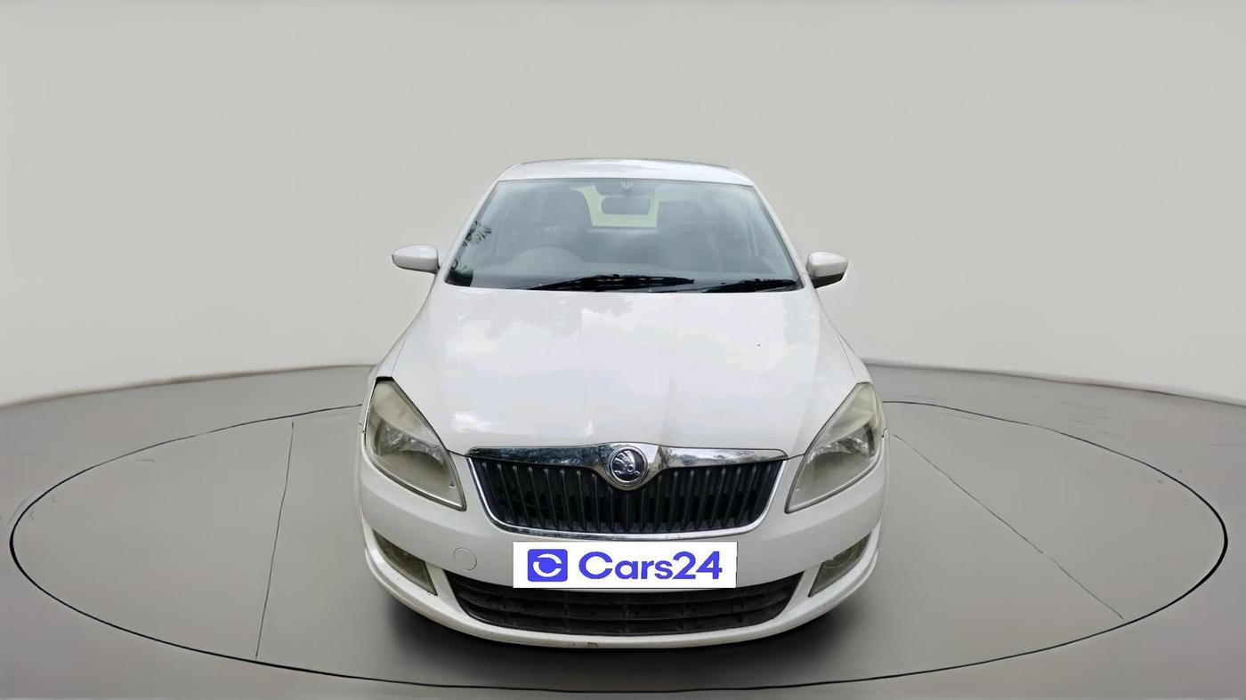 2015 Skoda Rapid 1.5 TDI CR AMBITION AT WITH ALLOY, Diesel, Automatic, 1,23,658 km, exterior