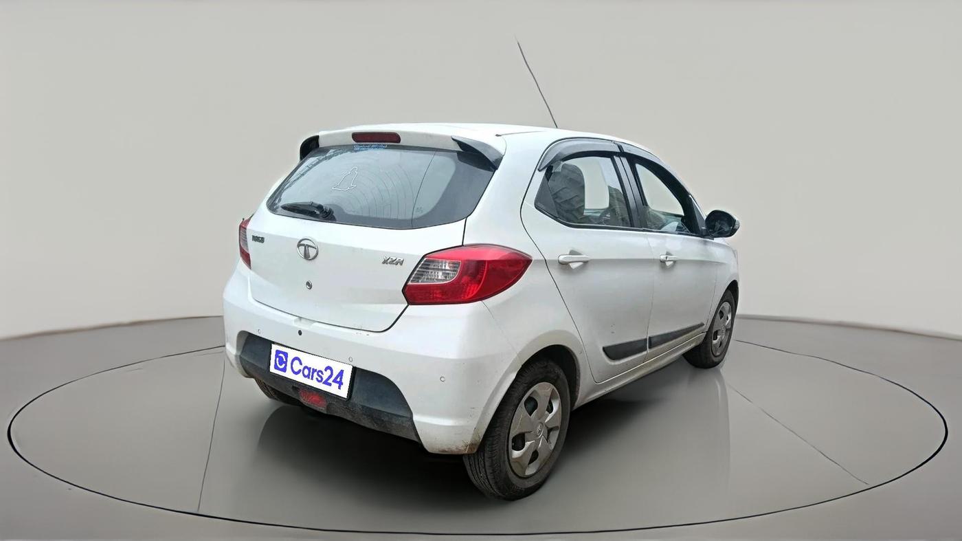 2017 Tata Tiago XZA PETROL, Petrol, Automatic, 97,661 km, exterior