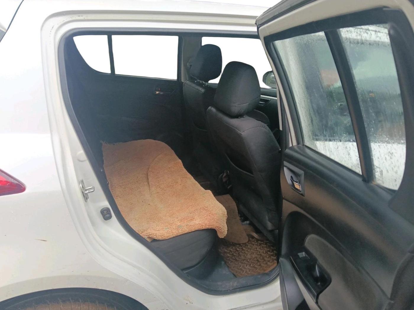 2012 Maruti Swift VDI, Diesel, Manual, 1,83,115 km, interior