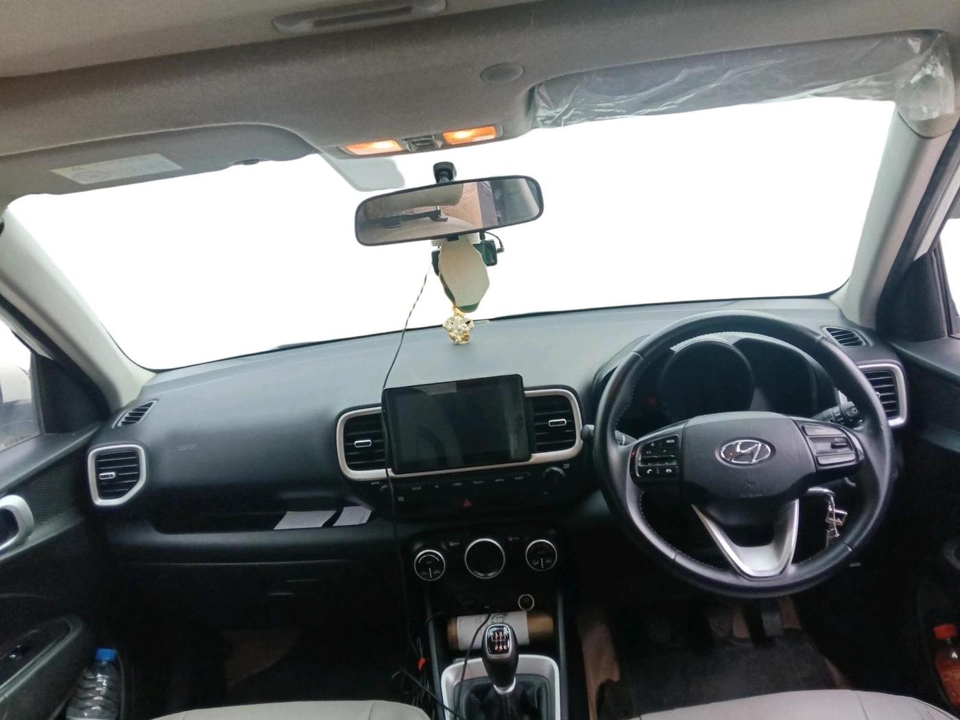 2020 Hyundai VENUE SX 1.5 CRDI, Diesel, Manual, 1,03,091 km, interior