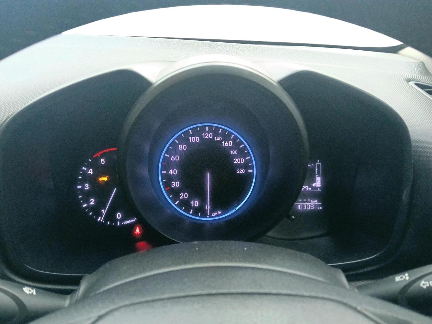 2020 Hyundai VENUE SX 1.5 CRDI, Diesel, Manual, 1,03,091 km, interior