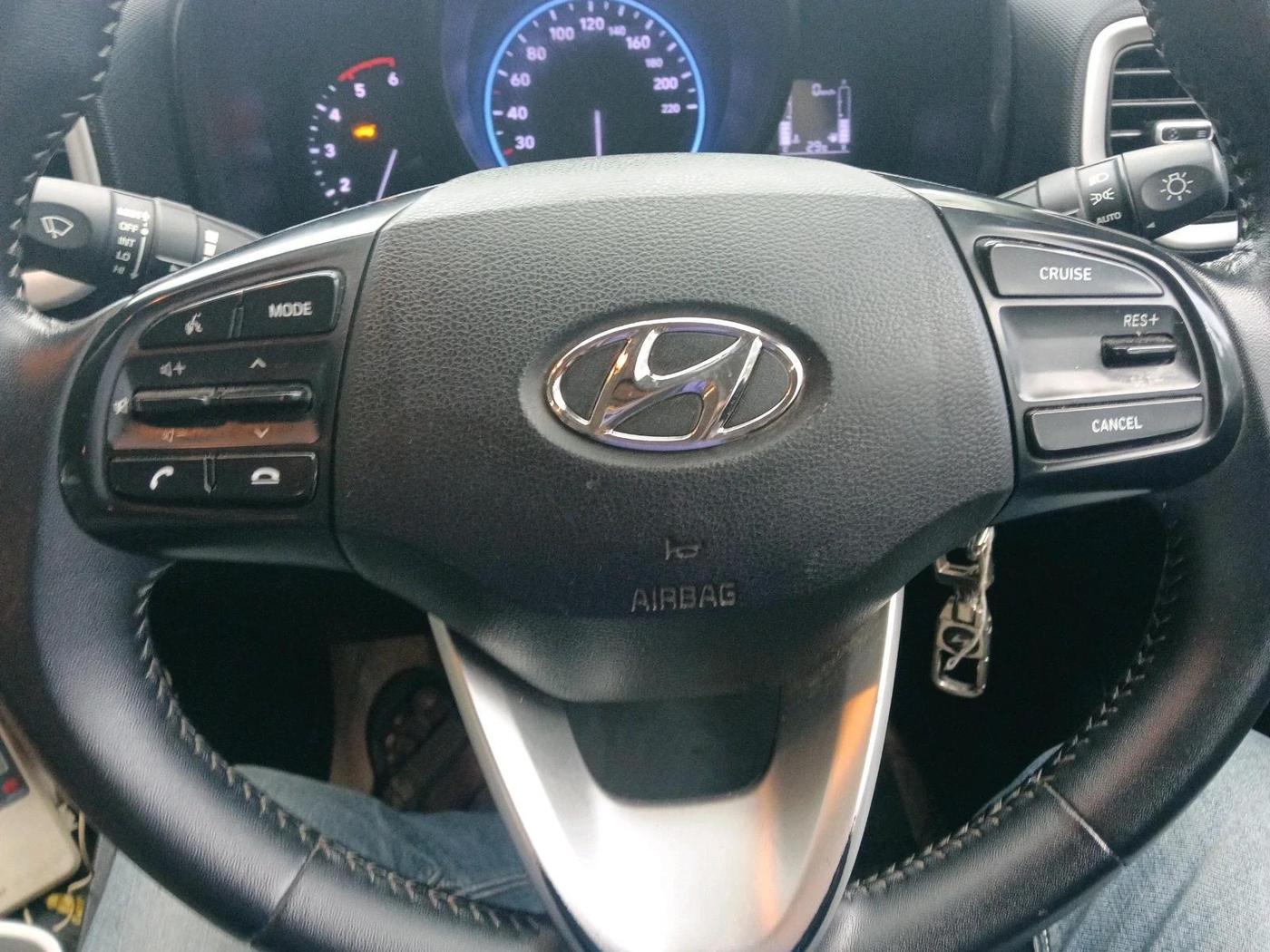 2020 Hyundai VENUE SX 1.5 CRDI, Diesel, Manual, 1,03,091 km, interior