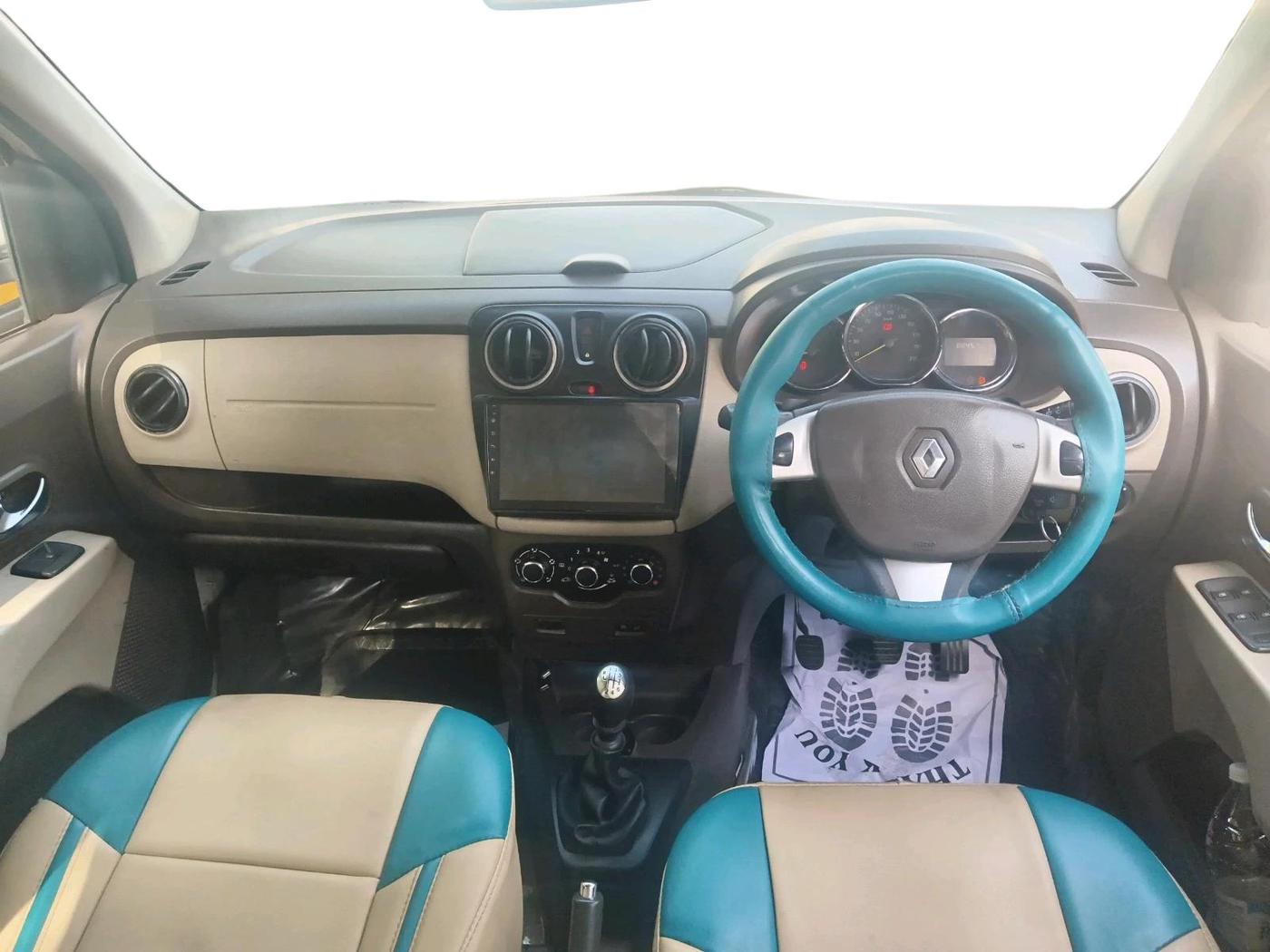 2015 Renault Lodgy 110 PS RXZ 8 STR, Diesel, Manual, 88,457 km, interior