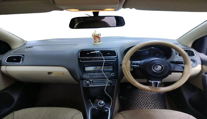 2012 Volkswagen Vento HIGHLINE DIESEL 1.6, Diesel, Manual, 2,07,240 km, interior