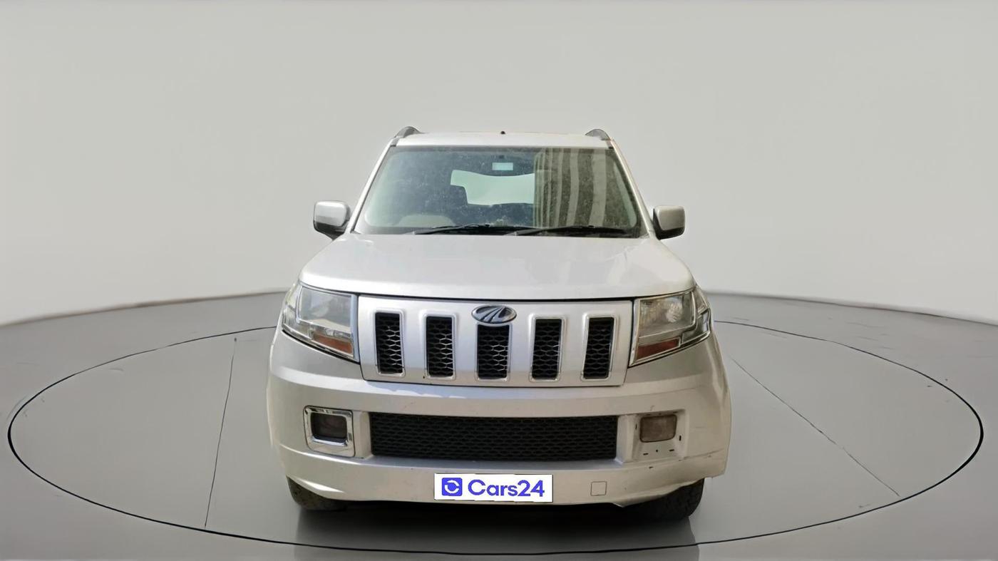 2018 Mahindra TUV300 T6 PLUS, Diesel, Manual, 1,44,717 km, exterior
