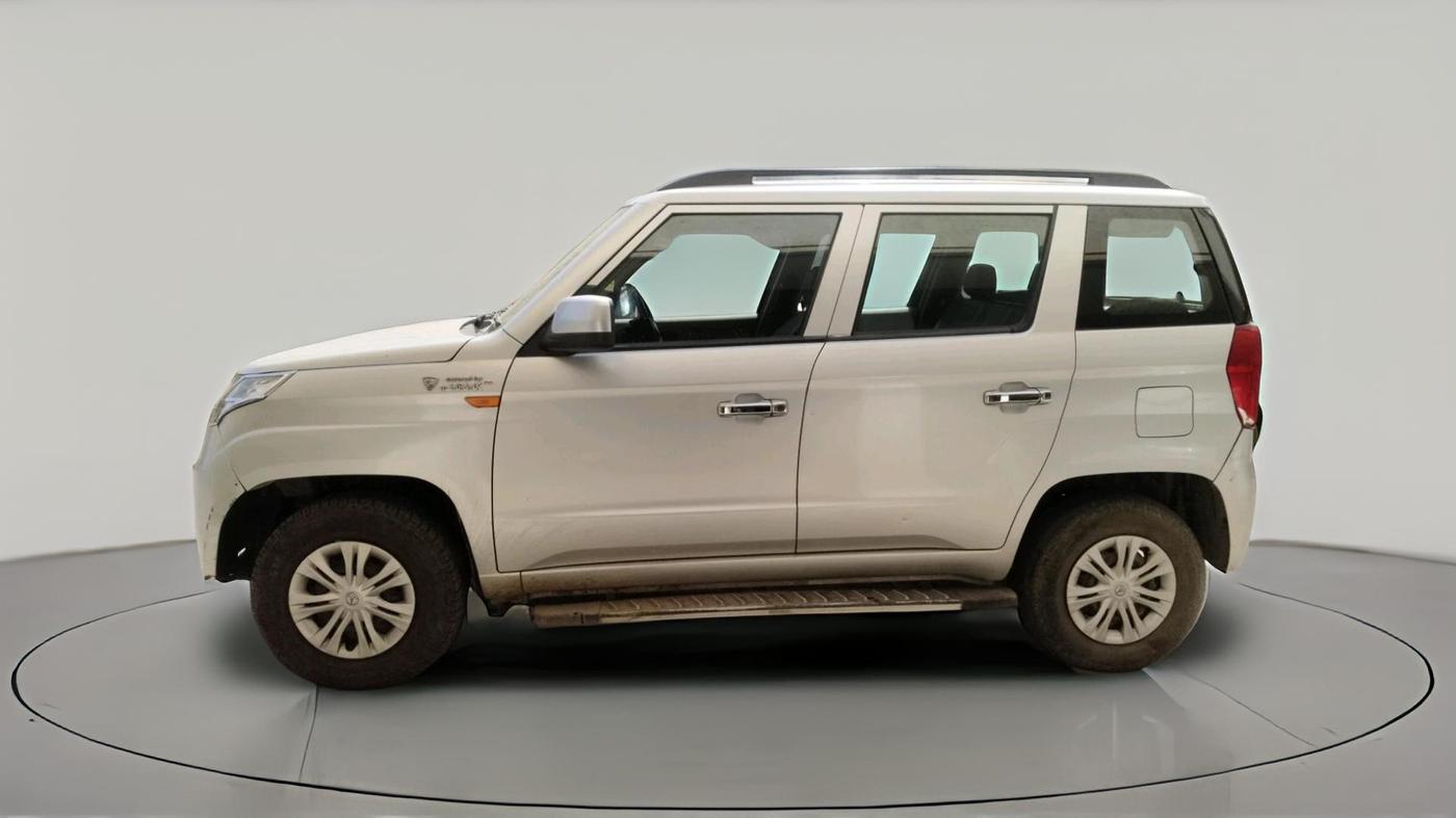 2018 Mahindra TUV300 T6 PLUS, Diesel, Manual, 1,44,717 km, exterior