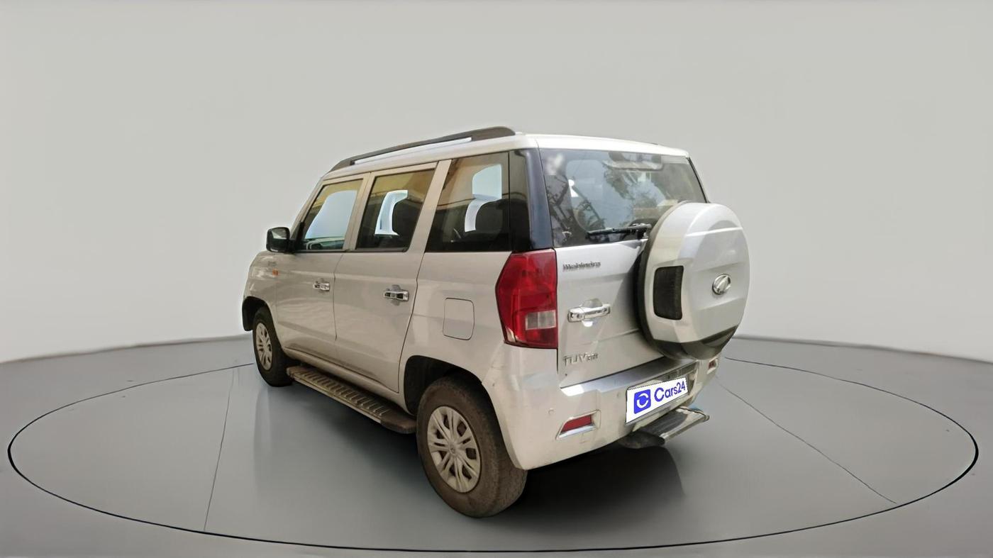 2018 Mahindra TUV300 T6 PLUS, Diesel, Manual, 1,44,717 km, exterior