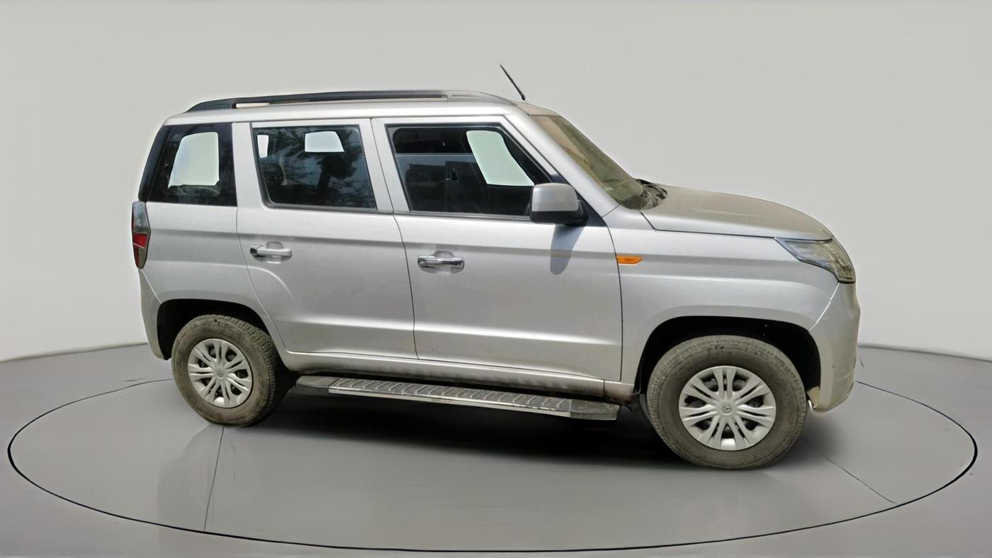 2018 Mahindra TUV300 T6 PLUS, Diesel, Manual, 1,44,717 km, exterior