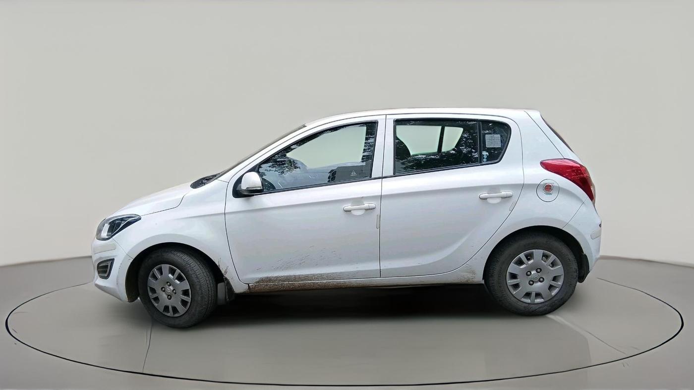 2012 Hyundai i20 MAGNA 1.2, Petrol, Manual, 67,180 km, exterior