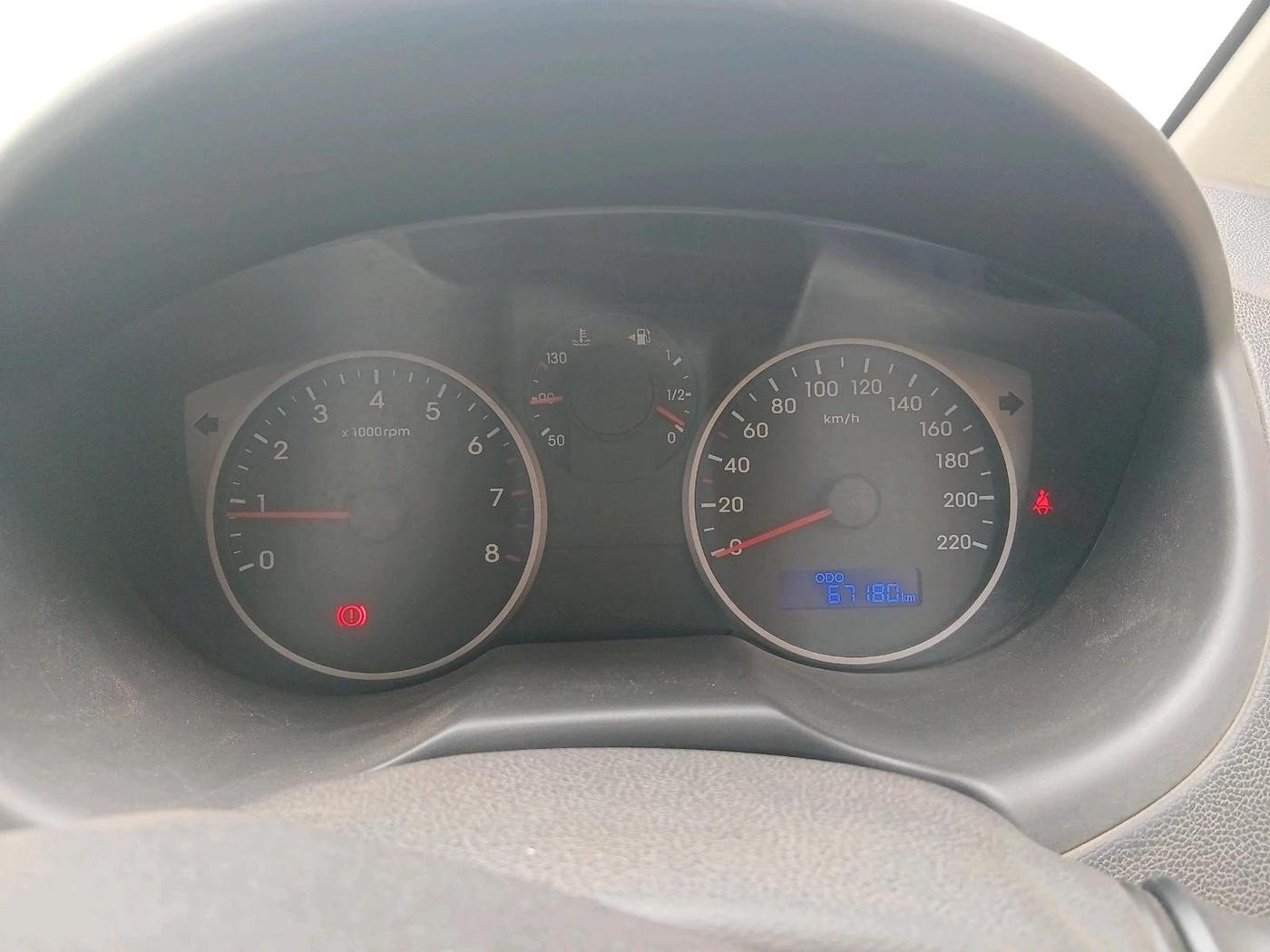 2012 Hyundai i20 MAGNA 1.2, Petrol, Manual, 67,180 km, interior