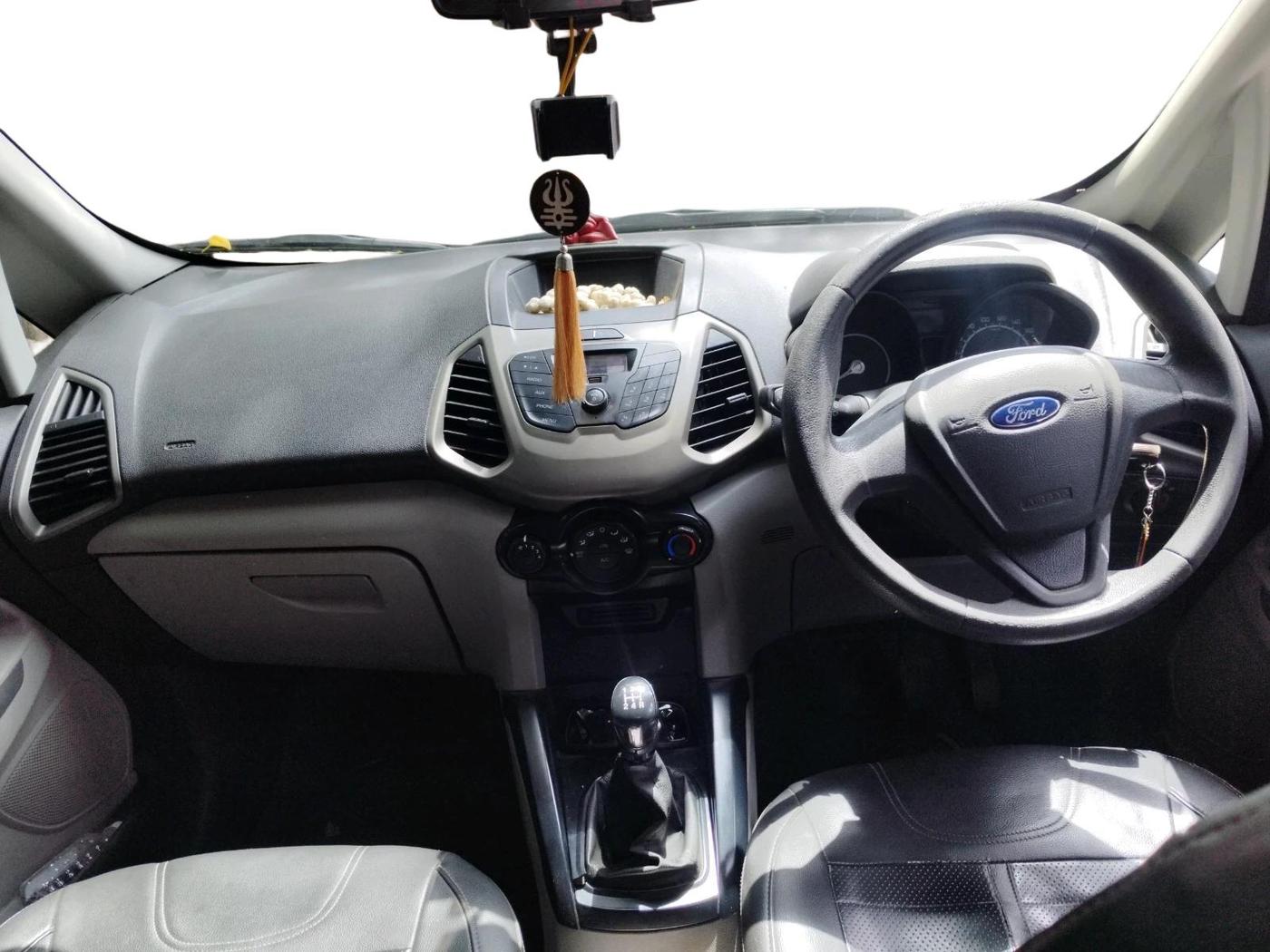 2016 Ford Ecosport AMBIENTE 1.5L DIESEL, Diesel, Manual, 1,37,762 km, interior