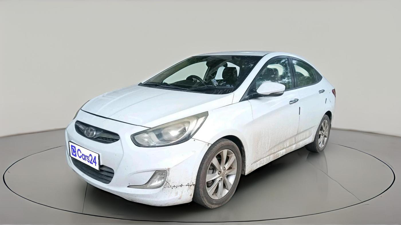 2011 Hyundai Verna FLUIDIC 1.6 CRDI SX, Diesel, Manual, 99,999 km, exterior
