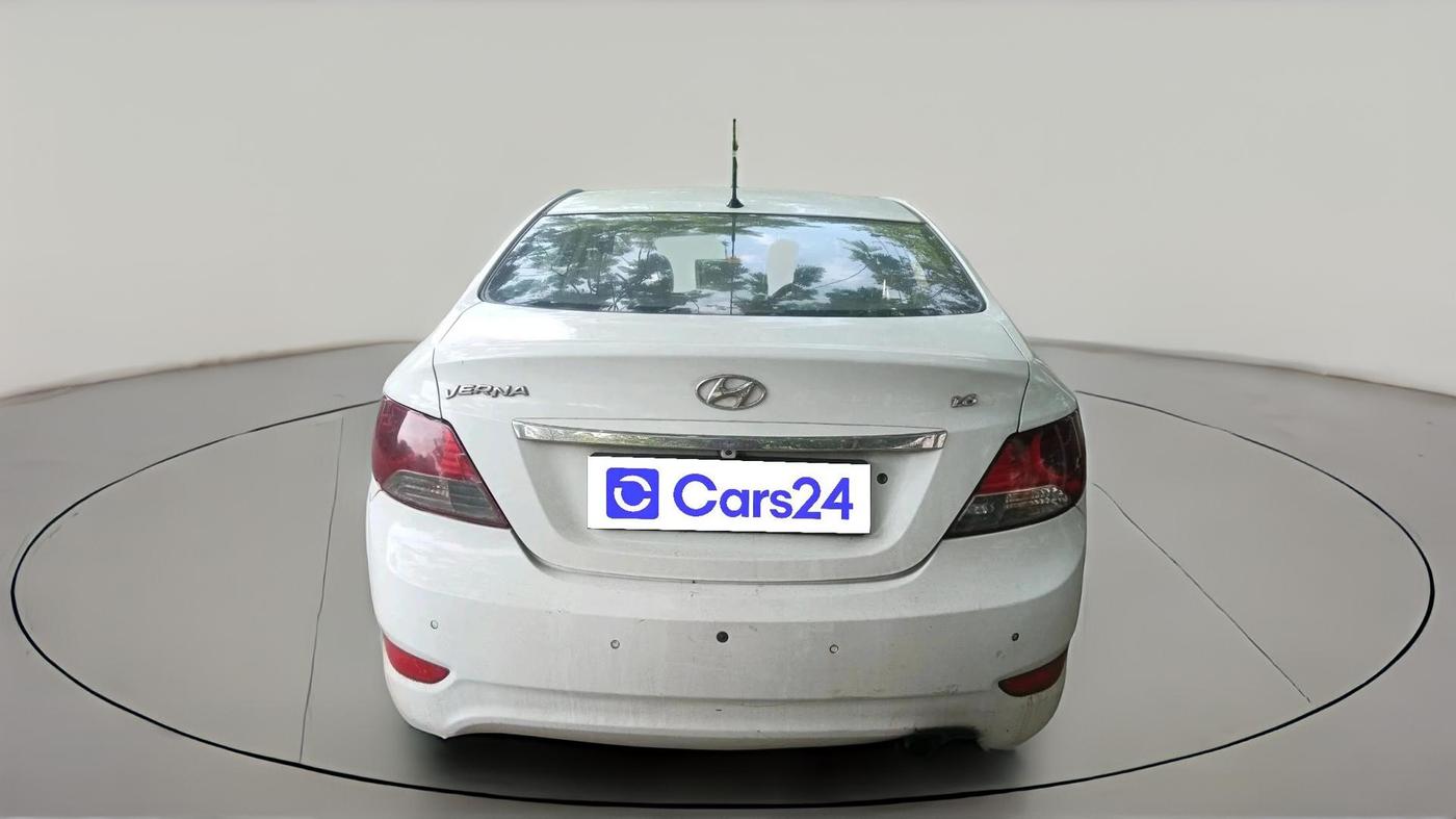 2011 Hyundai Verna FLUIDIC 1.6 CRDI SX, Diesel, Manual, 99,999 km, exterior