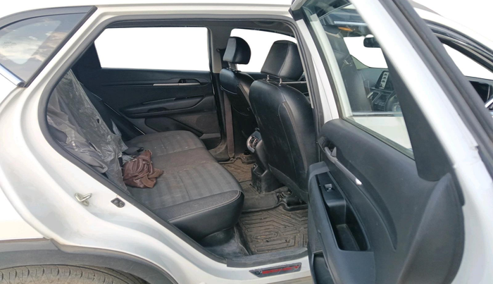 2022 KIA SONET HTK PLUS 1.2, Petrol, Manual, 30,597 km, interior